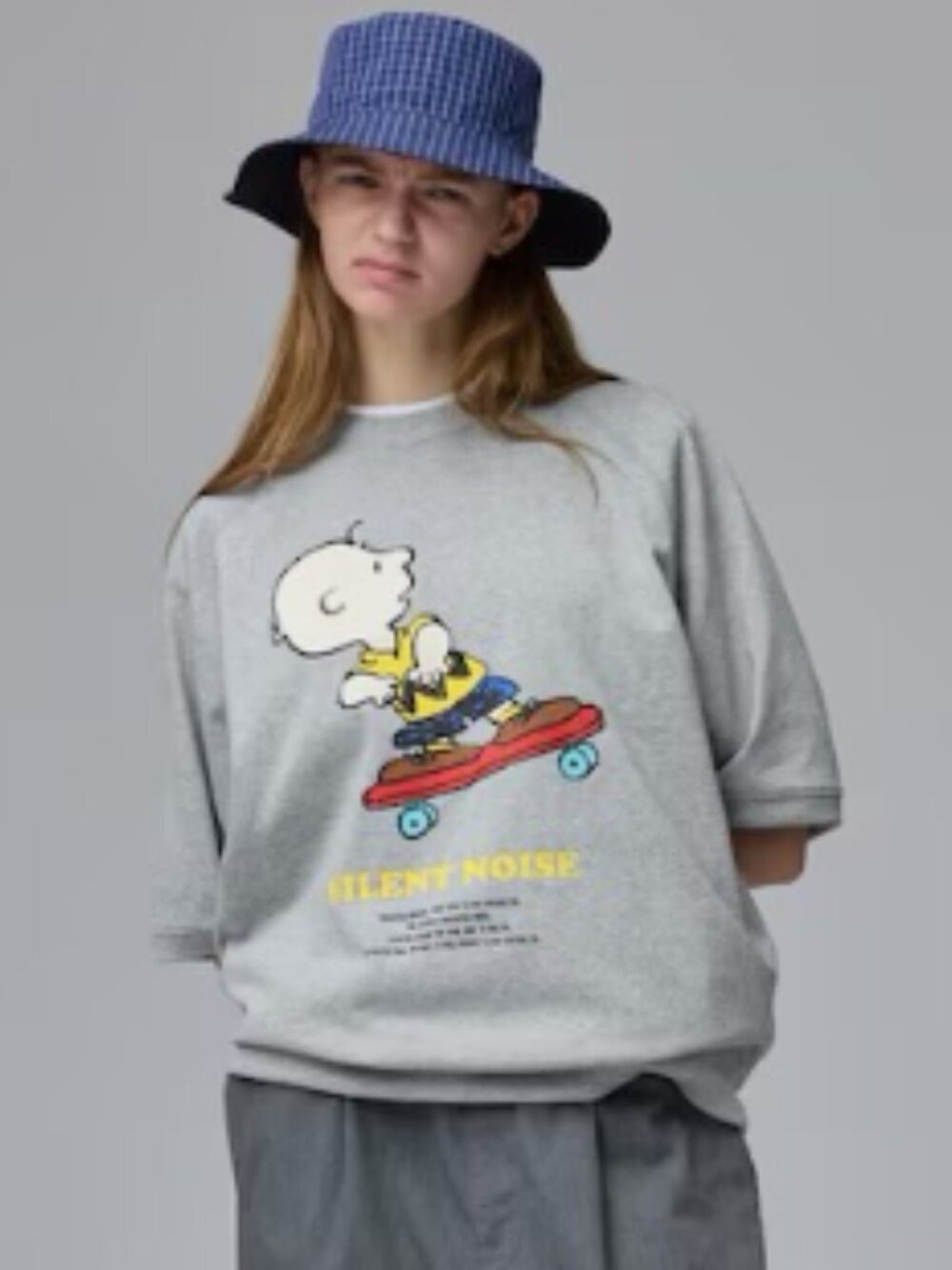 NEW GU Unisex Peanuts Charlie Brown Silen Noise Graphic Medium T-Shirt